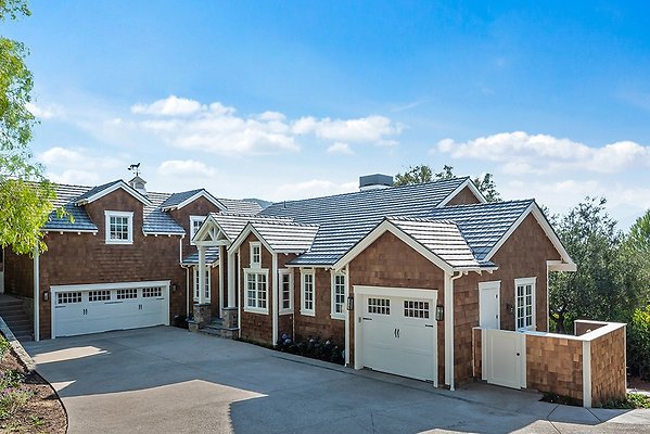 UNI B064-LAKE SHERWOOD 02