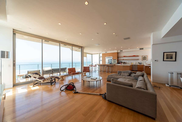 CAST Malibu 11571 10