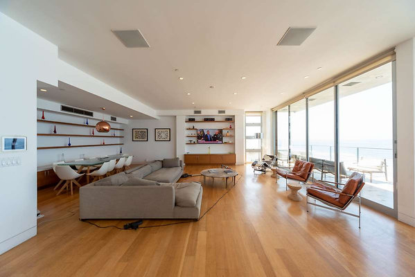 CAST Malibu 11571 12