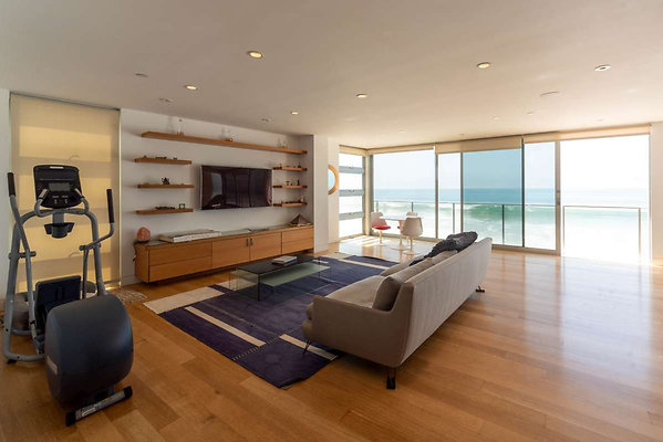 CAST Malibu 11571 25