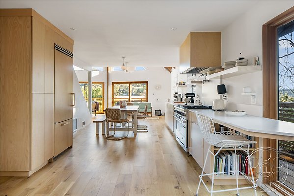 IMAGE LOC - modern-farmhouse-7 - Topanga 08