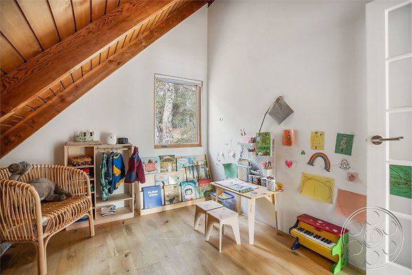 IMAGE LOC - modern-farmhouse-7 - Topanga 11