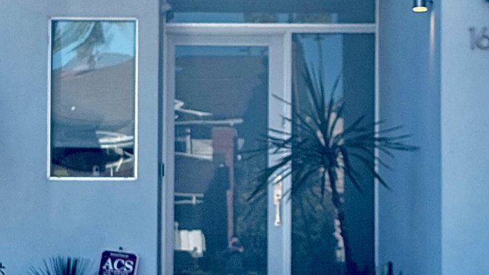 16502 Moorpark St - Encino 04