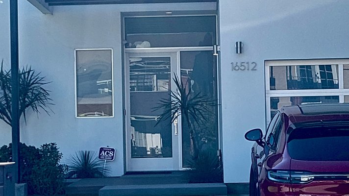 16502 Moorpark St - Encino 03