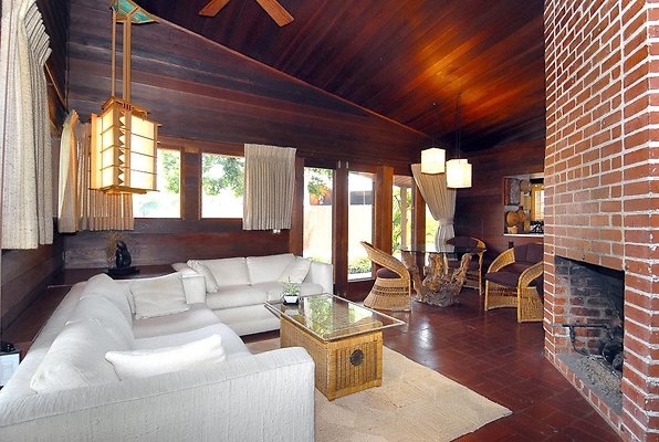 SUNSET LOC 131 - Reseda 12 SUNSET LOC 131 - Reseda 12