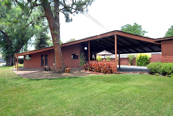 SUNSET LOC 131 - Reseda 04 SUNSET LOC 131 - Reseda 04