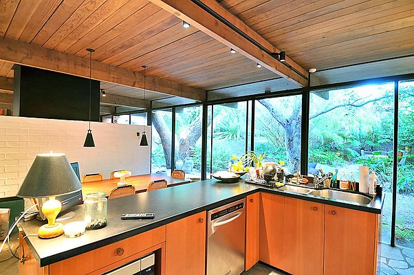 SUNSET LOC 017 - Santa Monica 13 SUNSET LOC 017 - Santa Monica 13