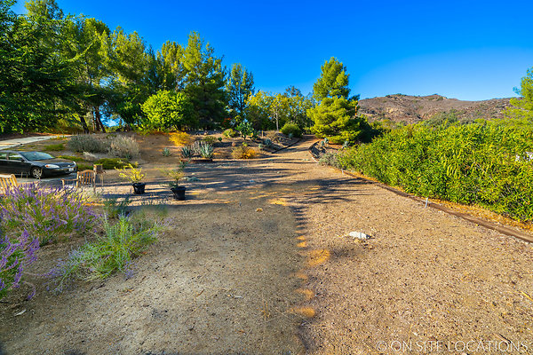 OSL 00480 - Calabasas 22 OSL 00480 - Calabasas 22