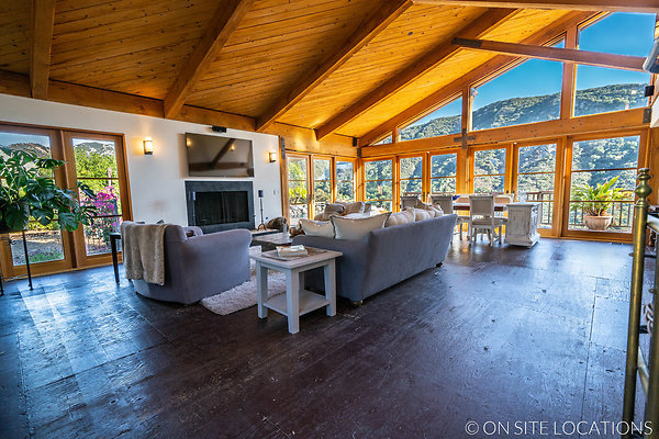 OSL 00480 - Calabasas 09 OSL 00480 - Calabasas 09