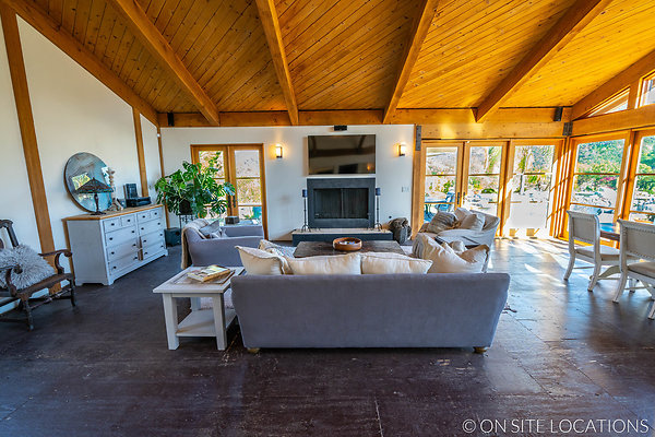 OSL 00480 - Calabasas 15 OSL 00480 - Calabasas 15