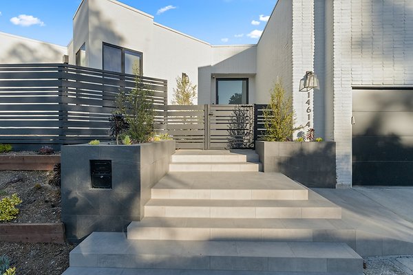 PL9668 - Sherman Oaks PL9668 - Sherman Oaks