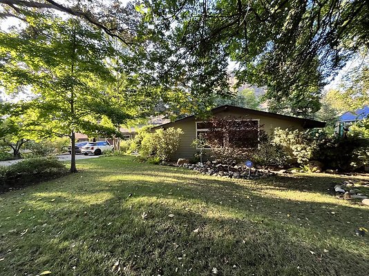 WFL-1813-Agoura 03 WFL-1813-Agoura 03