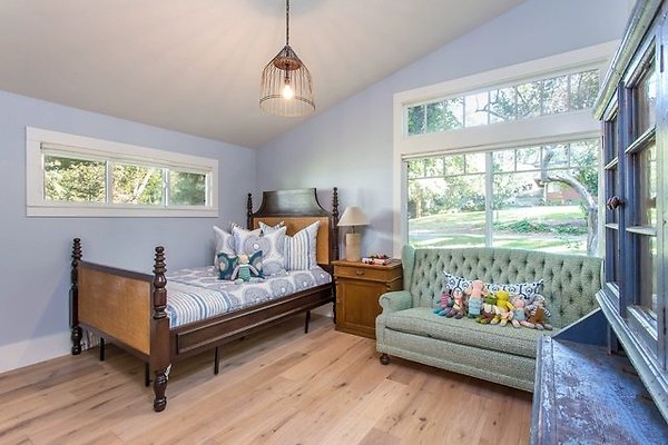 WFL-1813-Agoura 23 WFL-1813-Agoura 23