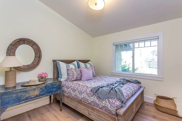 WFL-1813-Agoura 22 WFL-1813-Agoura 22