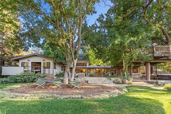 WFL-1813-Agoura 13 WFL-1813-Agoura 13