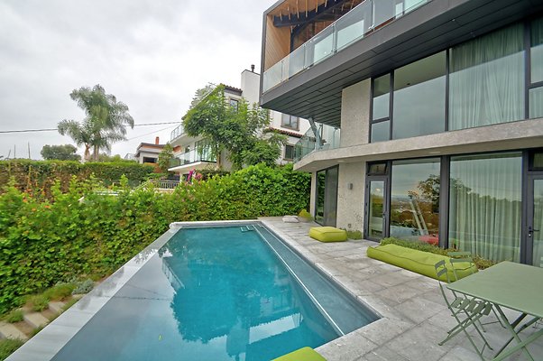 UNI D794 - West Los Angeles 33 UNI D794 - West Los Angeles 33