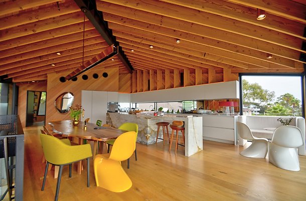 UNI D794 - West Los Angeles 13 UNI D794 - West Los Angeles 13