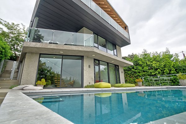 UNI D794 - West Los Angeles 35 UNI D794 - West Los Angeles 35