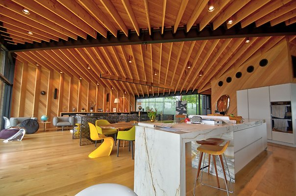 UNI D794 - West Los Angeles 16 UNI D794 - West Los Angeles 16