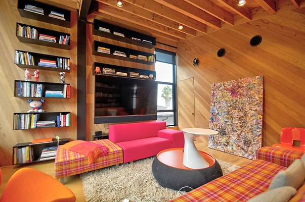 UNI D794 - West Los Angeles 25 UNI D794 - West Los Angeles 25