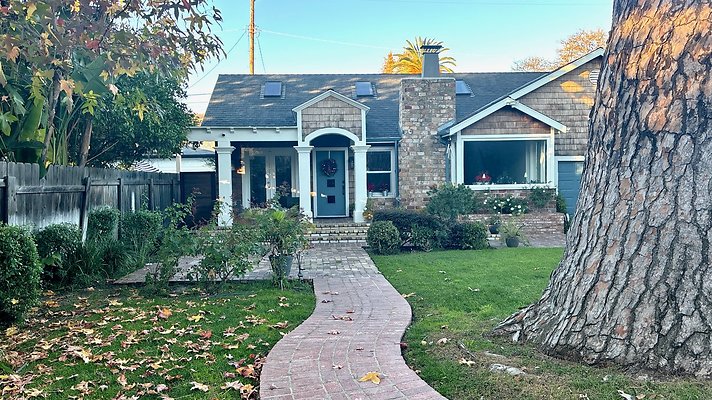 11739 Hortense St - Sherman Oaks