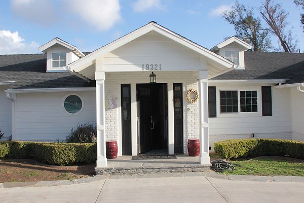 EW - AA 10129 - Tarzana 04