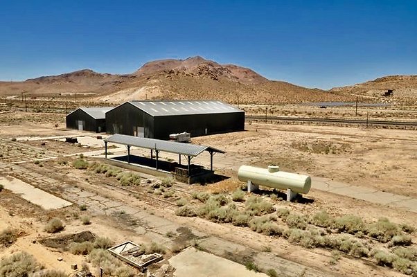 Black Bldg Storage Compound